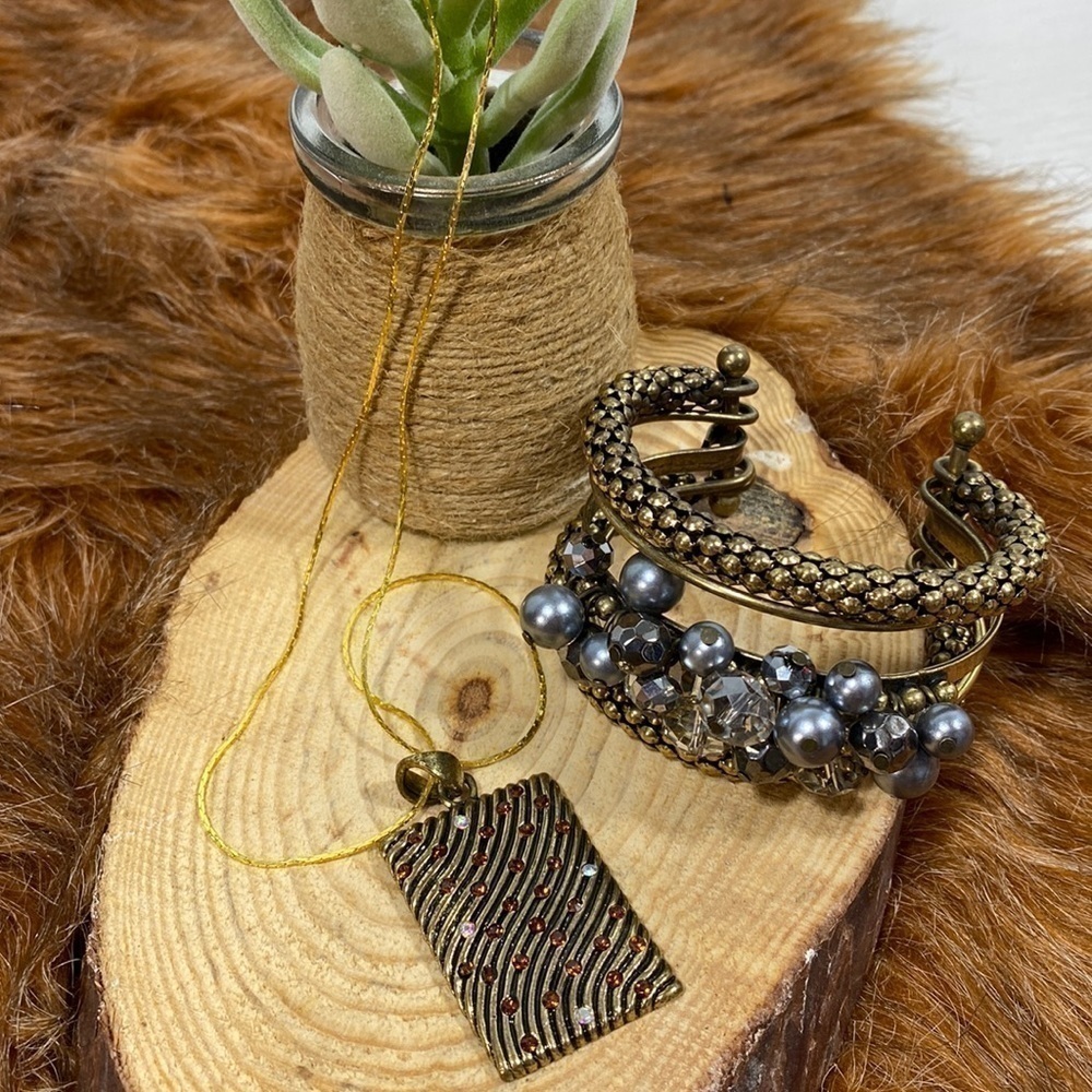 Custom neck lace and bracelet​​​​​​​​​​​​​​​​
